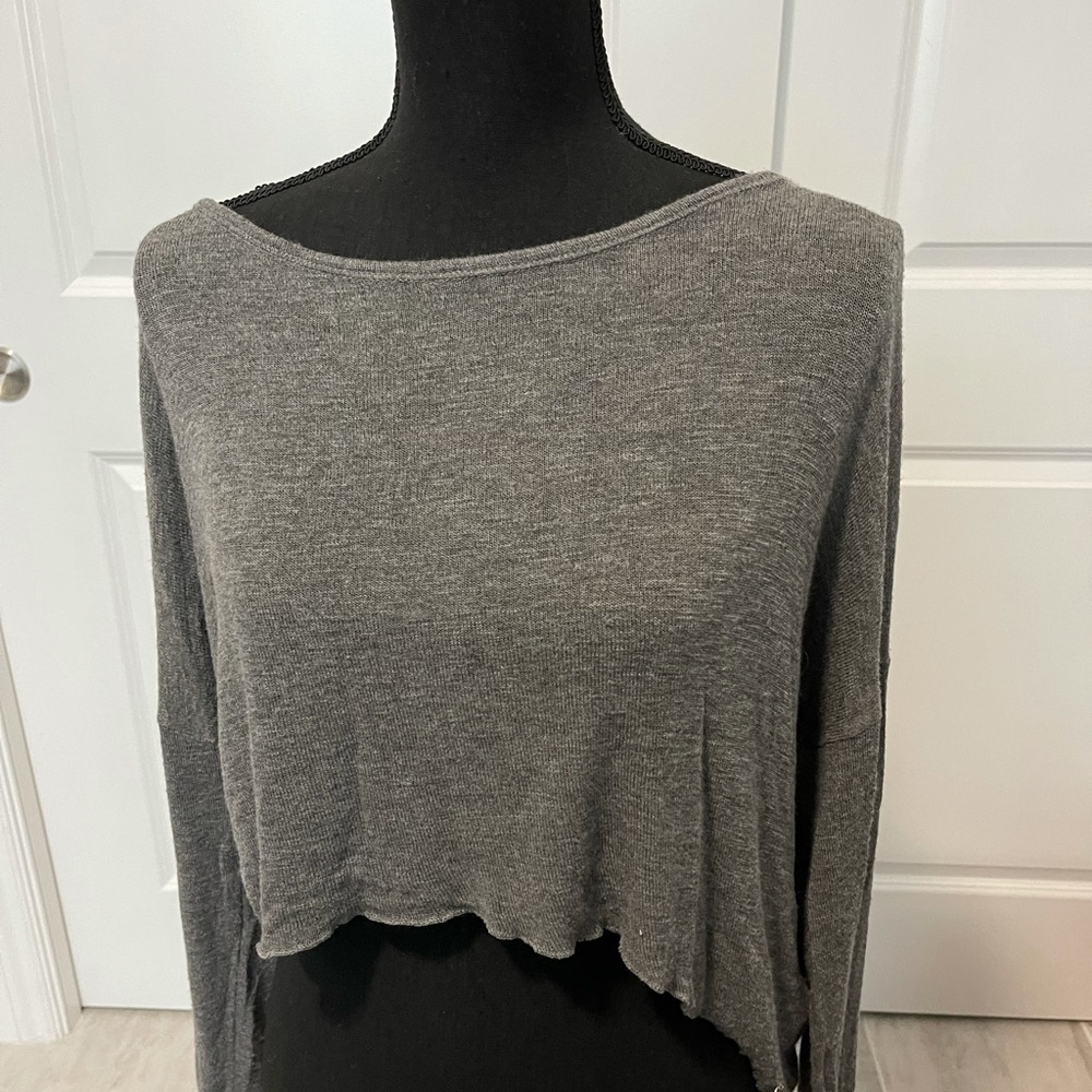 Abercrombie and Fitch Grey Cropped Long Sleeve